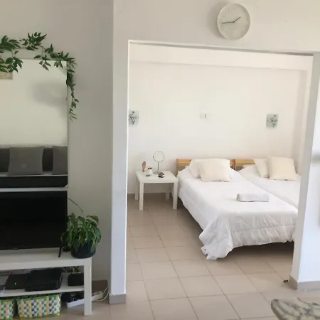 Charming In Da Rocha 400m From The Apartment *