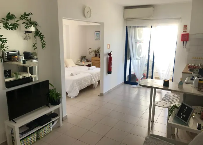 Charming In Da Rocha 400m From The Apartment *