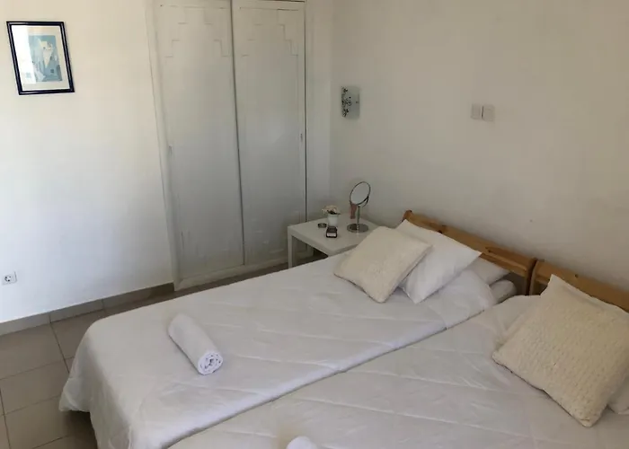 Charming In Da Rocha 400m From The Apartment Portimao